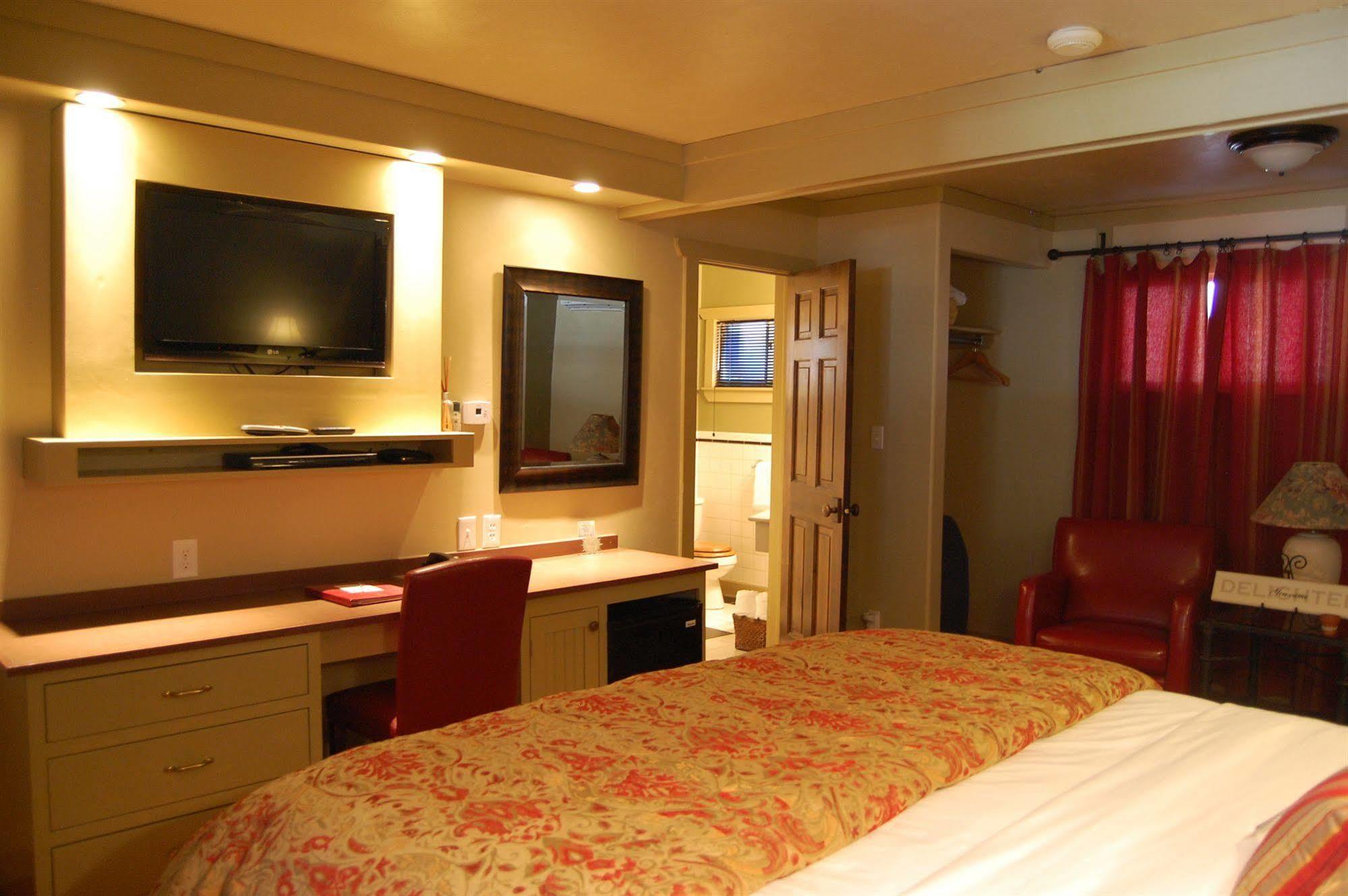 Highland Haven Creekside Inn 에버그린 외부 사진